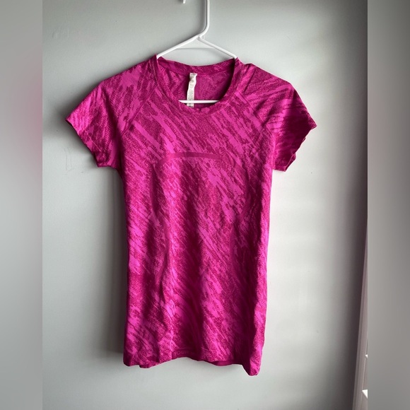 🍋Lululemon Swiftly Tech Short Sleeve Shirt 2.0 - Picture 7 of 9